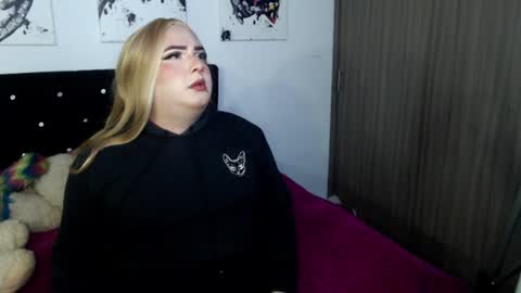 Anne VanHelsing online show from 10, 7, 2026