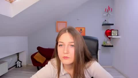 annewilsonn online show from 23, 3, 2026