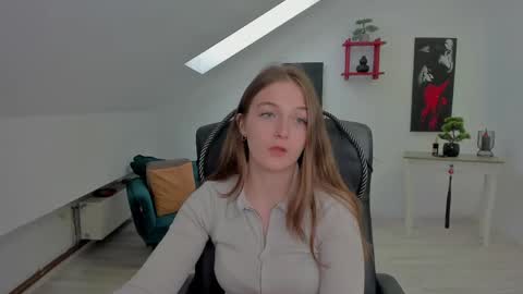 annewilsonn online show from 8, 5, 2026