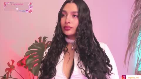 Snapshot of anngel_1 chatting on 20, 11, 2025 Angel online show from 20, 11, 2025