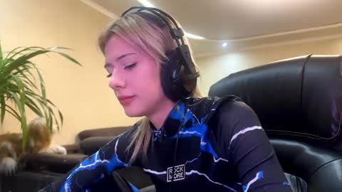 Snapshot of annie1fuc4 chatting on 18, 3, 2026 annie1fuc4 online show from 18, 3, 2026