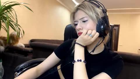 Snapshot of annie1fuc4 chatting on 19, 3, 2026 annie1fuc4 online show from 19, 3, 2026