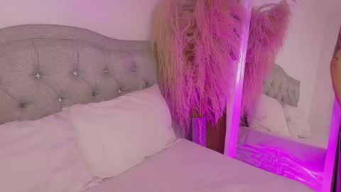 annie_20_ online show from 17, 5, 2026