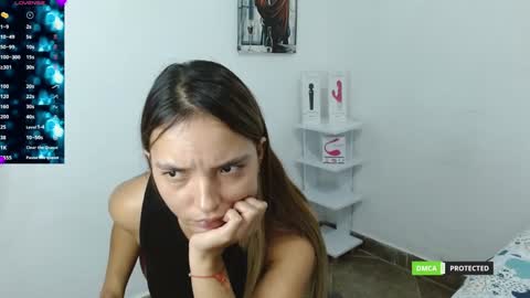 annie cherry independent model online show from 20, 1, 2025