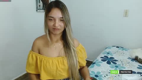 annie cherry independent model online show from 24, 1, 2025