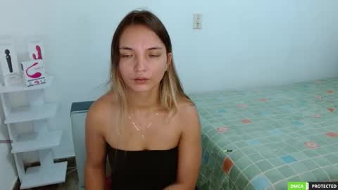 annie cherry independent model online show from 6, 10, 2025