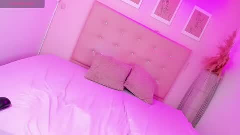 Snapshot of annie_dolce_ chatting on 15, 7, 2026 annie_dolce_ online show from 15, 7, 2026