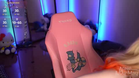 Annie May   online show from 2, 11, 2025