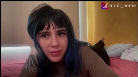 JEANNE no olvides seguirme dont forget follow me  uu online show from 12, 9, 2025