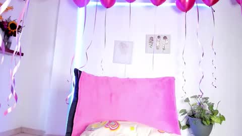 Snapshot of annie_sweet6 chatting on 16, 10, 2025 Annie online show from 16, 10, 2025