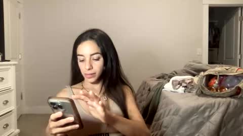 annie_xxx111 online show from 28, 10, 2025