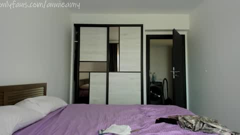 Annie online show from 31, 10, 2025