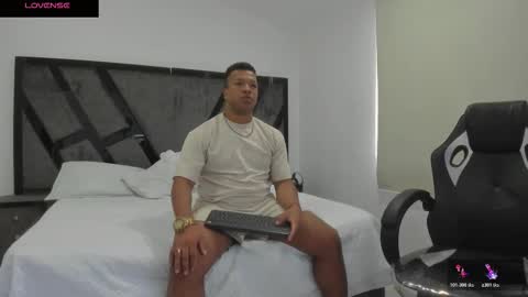 Annie and Stefan online show from 25, 10, 2025