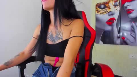 Snapshot of anniee_x chatting on 20, 9, 2025 Anniee online show from 20, 9, 2025