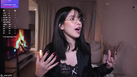 Snapshot of anniehillofficial_ chatting on 8, 11, 2025 anniehillofficial_ online show from 8, 11, 2025