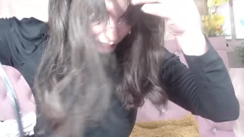 Annie online show from 11, 10, 2025