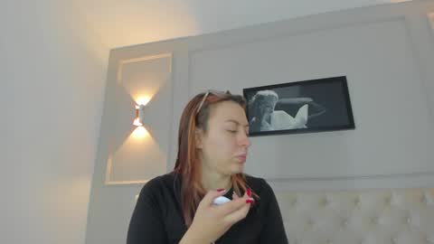 Annie online show from 26, 12, 2024