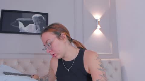 Annie online show from 2, 2, 2025