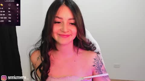 Snapshot of anniemora_ chatting on 25, 1, 2025 Annie online show from 25, 1, 2025