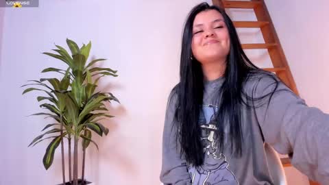 Snapshot of anniie_0 chatting on 10, 2, 2025 Annie online show from 10, 2, 2025