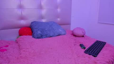 Annie Evans  online show from 7, 2, 2025