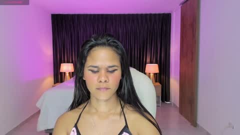Anniiee online show from 8, 2, 2025