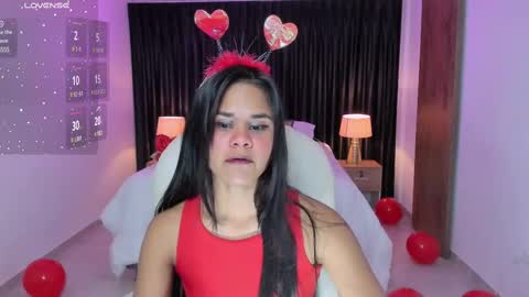 Anniiee online show from 14, 2, 2025