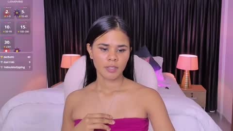 Anniiee online show from 5, 3, 2025