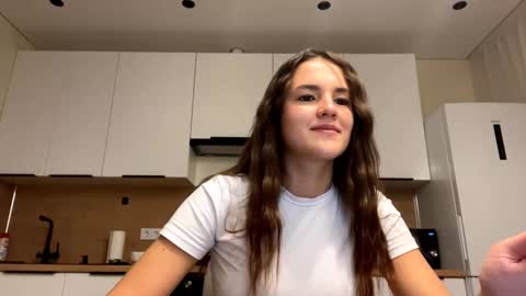 Leila Bruno online show from 10, 9, 2025