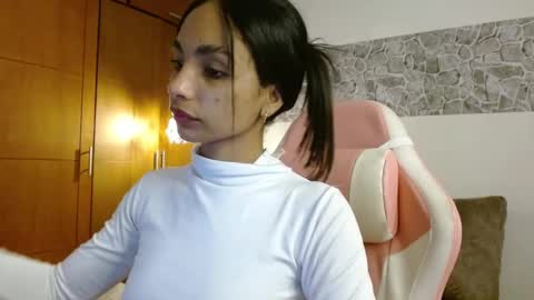 AnnaS online show from 6, 10, 2025