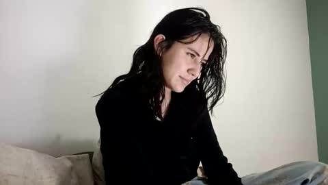 annrousse online show from 28, 10, 2025