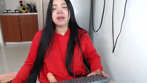 Snapshot of anntonella_squirt chatting on 22, 9, 2025 anntonella_squirt online show from 22, 9, 2025