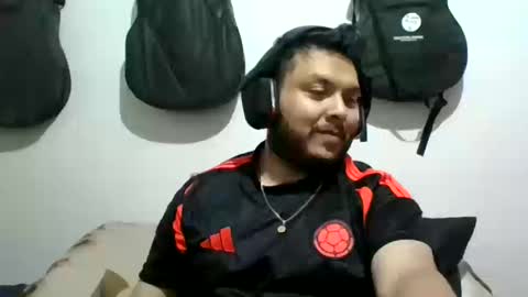 lion kennedy independent model moderator online show from 23, 9, 2025