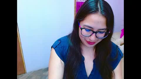 anny___cute online show from 14, 4, 2026