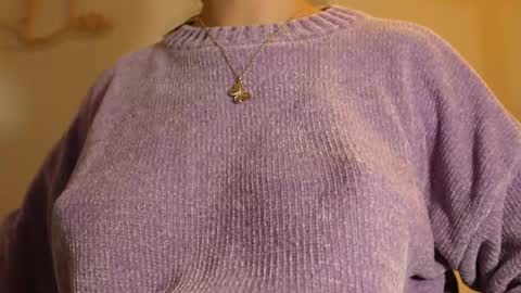 Snapshot of anny_dee chatting on 5, 10, 2025 Anny online show from 5, 10, 2025