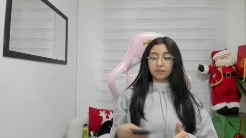 anny_jones01 online show from 16, 12, 2025