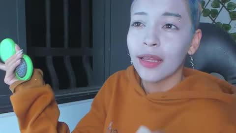 Snapshot of anny_kiitty_ chatting on 24, 11, 2025 Anny online show from 24, 11, 2025