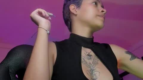 Snapshot of anny_kiitty_ chatting on 19, 12, 2025 Anny online show from 19, 12, 2025