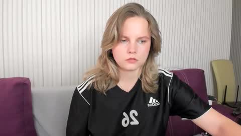 anny_love_you online show from 18, 9, 2025