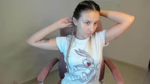 Snapshot of anny_lust chatting on 28, 11, 2025 Issabela online show from 28, 11, 2025