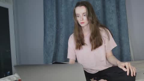 Snapshot of anny_meow chatting on 4, 2, 2025 Ann My current schedule is below online show from 4, 2, 2025