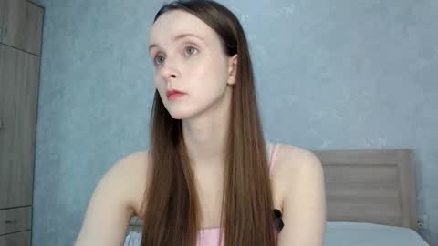 Snapshot of anny_meow chatting on 21, 10, 2025 Ann My current schedule is below online show from 21, 10, 2025