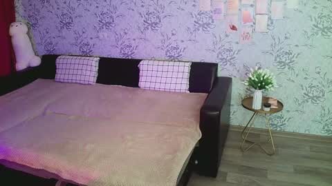 Snapshot of anny_shine chatting on 15, 12, 2024 Annie online show from 15, 12, 2024