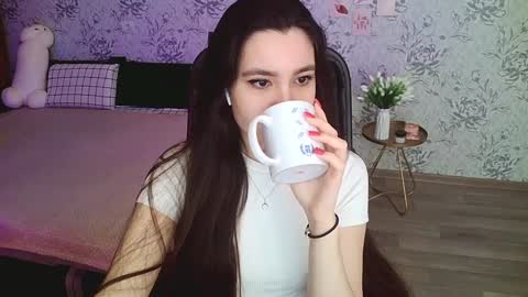 Snapshot of anny_shine chatting on 10, 1, 2025 Annie online show from 10, 1, 2025