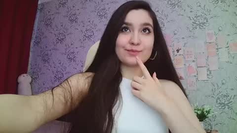 Snapshot of anny_shine chatting on 2, 3, 2025 Annie online show from 2, 3, 2025