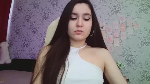 Snapshot of anny_shine chatting on 2, 3, 2025 Annie online show from 2, 3, 2025