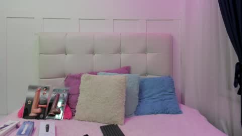 anny_stan online show from 11, 1, 2025