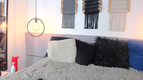 anny_stan online show from 3, 2, 2025