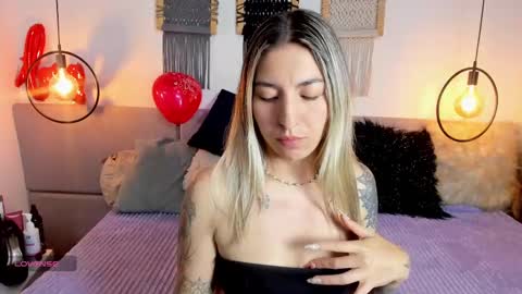 anny_stan online show from 18, 2, 2025