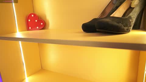 Ana online show from 4, 12, 2025